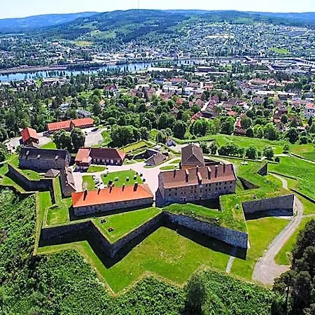 Castle & Hotel 3*