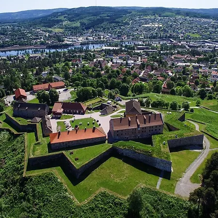 Отель Castle &